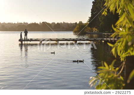 Parent and child of the pier Parent and child of the pier 2922275