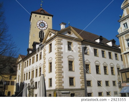 German journey traveling (Regensburg's Old Town Hall) 2923355