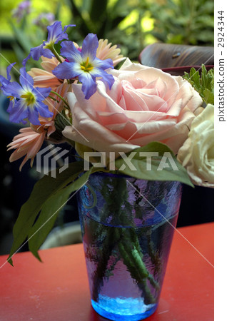 68198插花 2924344
