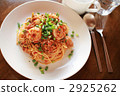Shrimp and scallops with tomato sauce pasta 2925262