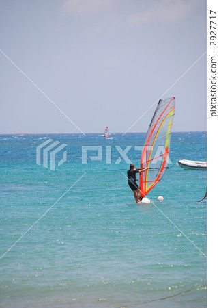 Wind surfing 2927717