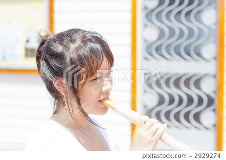 teenager, long hair, enthusiastic 2929274