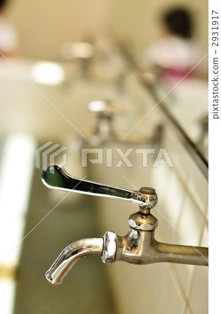 一個水龍頭 2931917