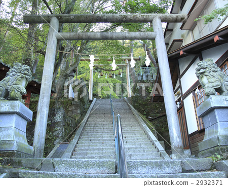Ikaho Shrine Yamamon 2932371