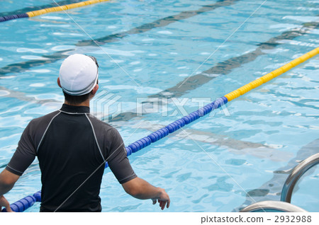 Swimming 2932988