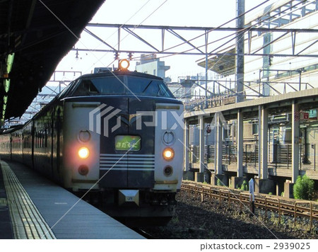 系統的583系統痙攣 系統的583系統痙攣 2939025