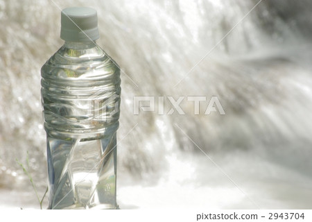 Natural water Natural water 2943704