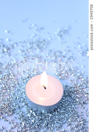 A candle 2949706