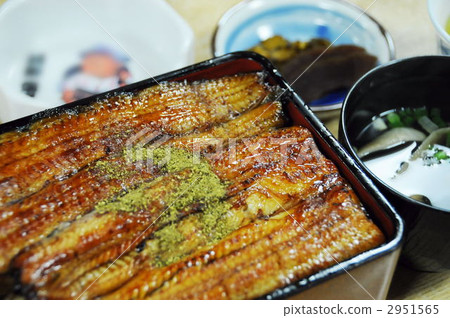 Inagai and pies and soup Inagai and pies and soup 2951565