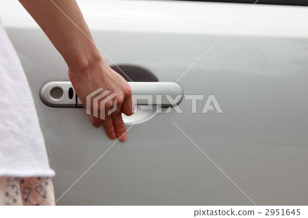 一名女子（汽車轎車駕駛證駕駛休閒運輸司機） 2951645