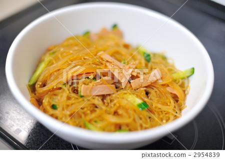 Harusame salad 2954839