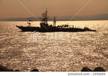 And departure from the fishing boat 2956684
