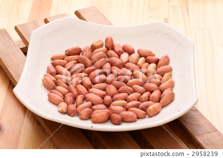 Peanut with thin skin Peanut with thin skin 2958239