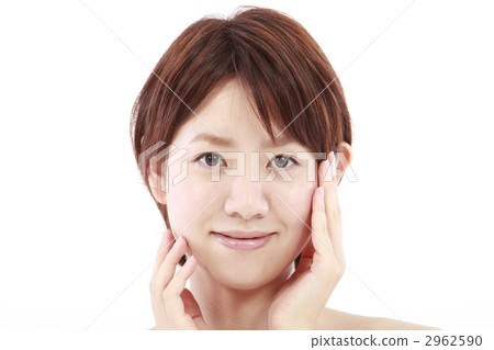 skin, short hair, camera gaze 2962590