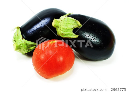 新鮮的蕃茄和bainus白色後面橫向位置 2962775