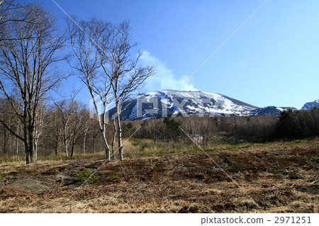Mt. Asama in early spring 2971251