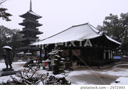 Kagawa Prefecture Mitoyoshi City, Shikoku Buddha No. 70 Ticket gate "Motoyamadera" Kagawa Prefecture Mitoyoshi City, Shikoku Buddha No. 70 Ticket gate "Motoyamadera" 2972993