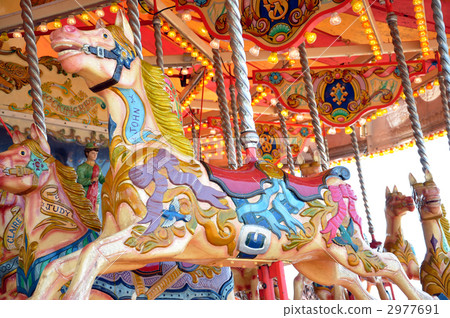 Merry go land 2977691