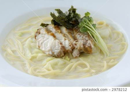 Chicken miso cream spaghetti Chicken miso cream spaghetti 2978212