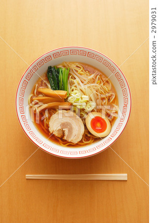 醬油拉麵 2979031