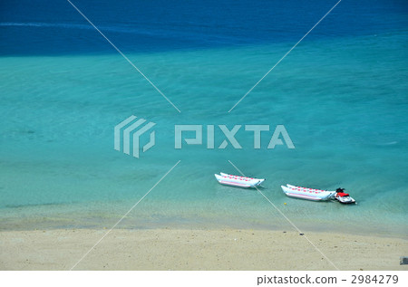 Emerald Beach 2984279