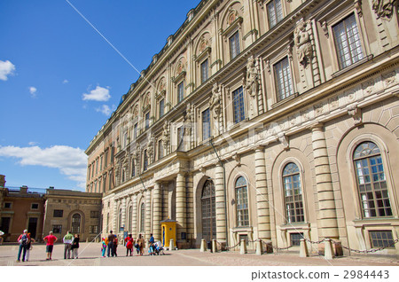 Royal palace 2984443