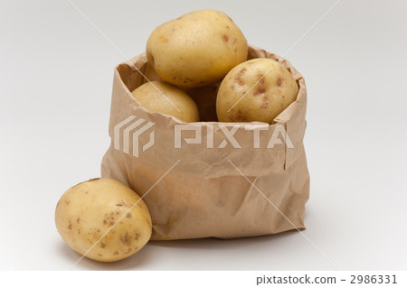Potato in a tea bag 2986331