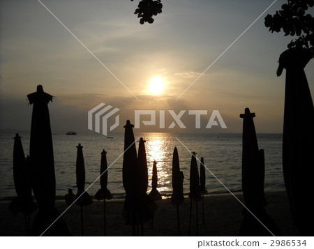Sunset glow of Pattaya Beach Sunset glow of Pattaya Beach 2986534