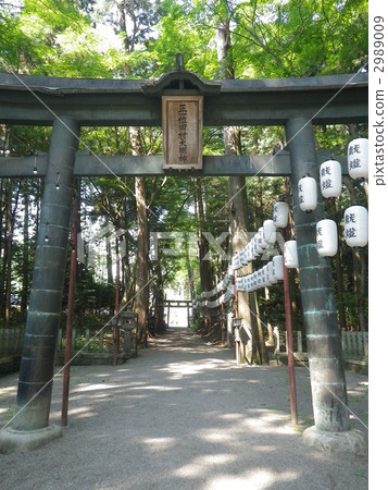 滋賀縣土山町田村神社鳥居和接近的道路 滋賀縣土山町田村神社鳥居和接近的道路 2989009