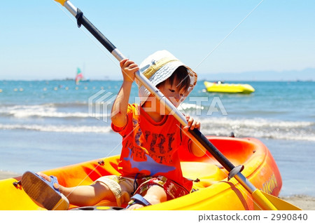 Kayak and child Kayak and child 2990840