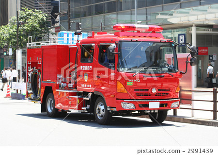 等待消防車 2991439