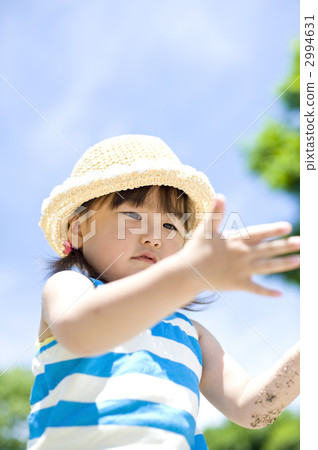 person, child, girl 2994631