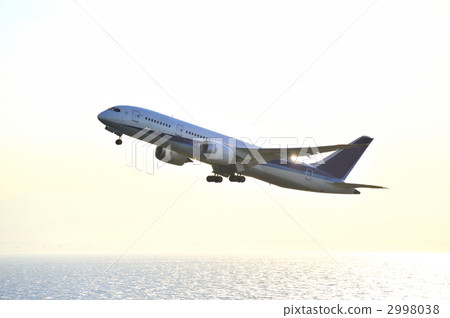 Take off from Centrair 787 2998038