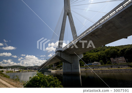 May-Mountain and the Silky Bridge May-Mountain and the Silky Bridge 3007591