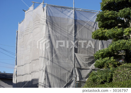 Repainting of the reform wall 3016797