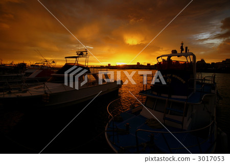 Ships resting Ships resting 3017053