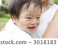 a cuddle, baby, infant 3018183