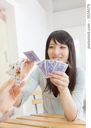 女子紙牌畫_ 女子紙牌畫_ 3024079