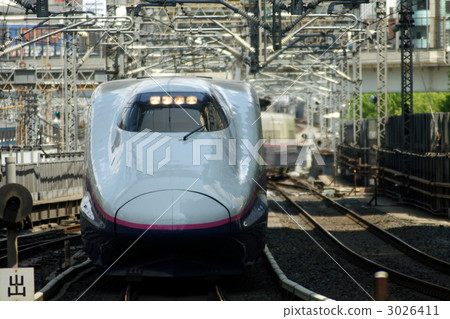Tohoku Shinkansen E 2 system 3026411
