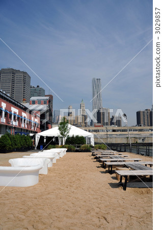 New York artificial beach 3029857