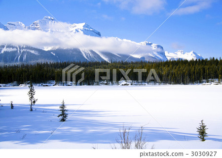 冬季加拿大落基山脈 3030927