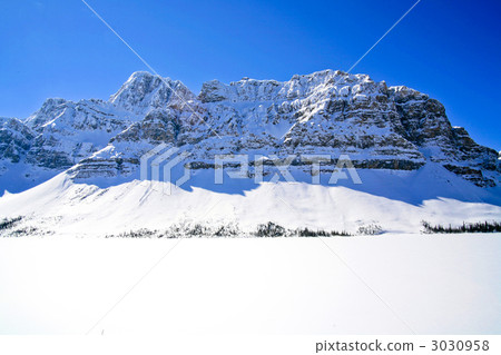 Winter Canadian Rockies 3030958