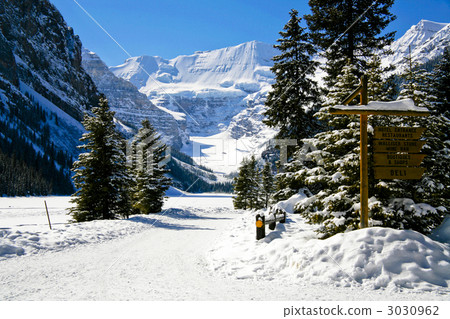 Winter Canadian Rockies 3030962