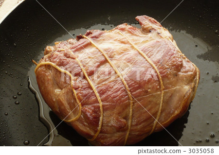 Let's make boiled pork tea Let's make boiled pork tea 3035058