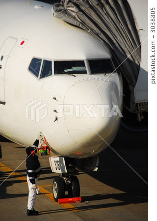 Before departure inspection Boeing 737-800 (at Aomori Prefecture · Misawa airport) 3038805