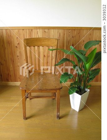 Interior with antique chair 3039312