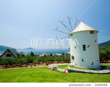 The windmill and the sea of Seto 3040086