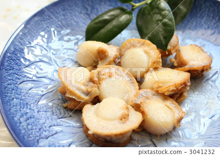 Stir-fried scallops with butter 3041232