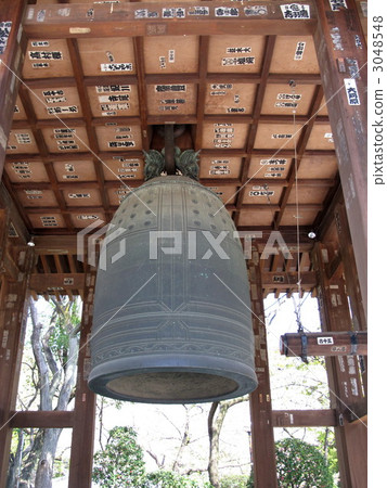 寺廟的鐘聲 寺廟的鐘聲 3048548