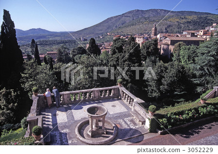 Tivoli's terrace 3052229